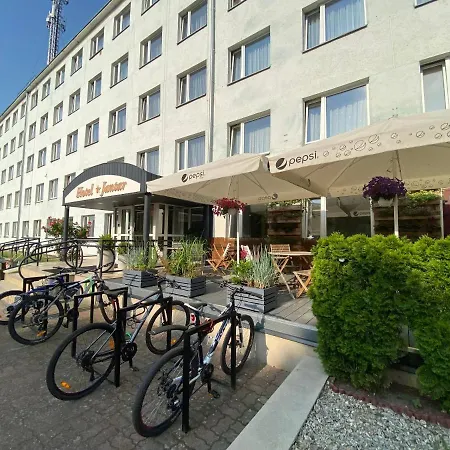 Jantar מלון דירות *