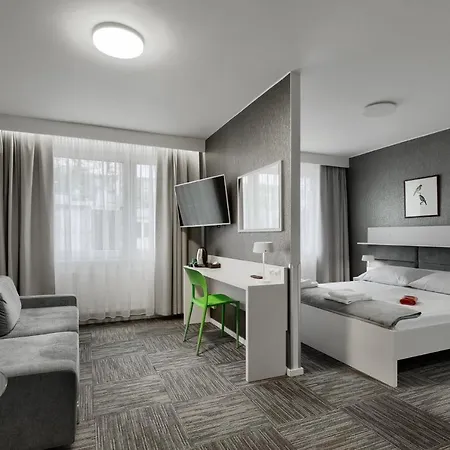 מלון דירות Jantar *