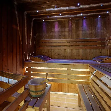 Jantar מלון דירות *