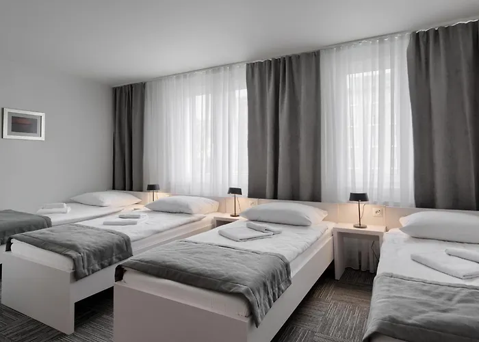 Jantar アパートホテル